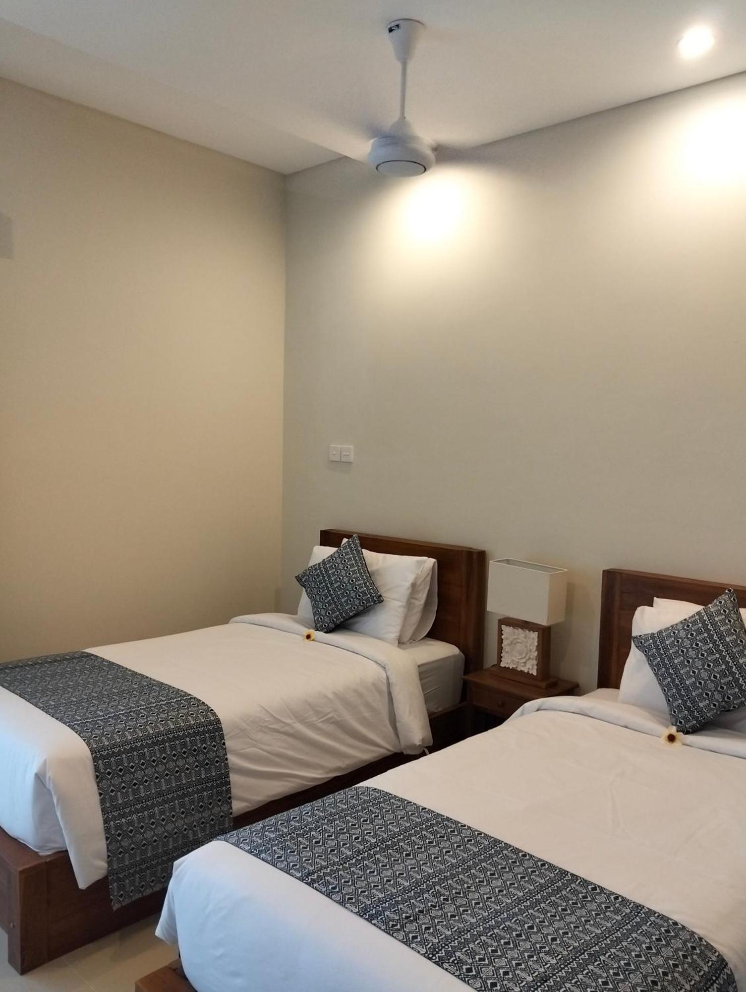 Kutus Bali Guesthouse Sanur Værelse billede